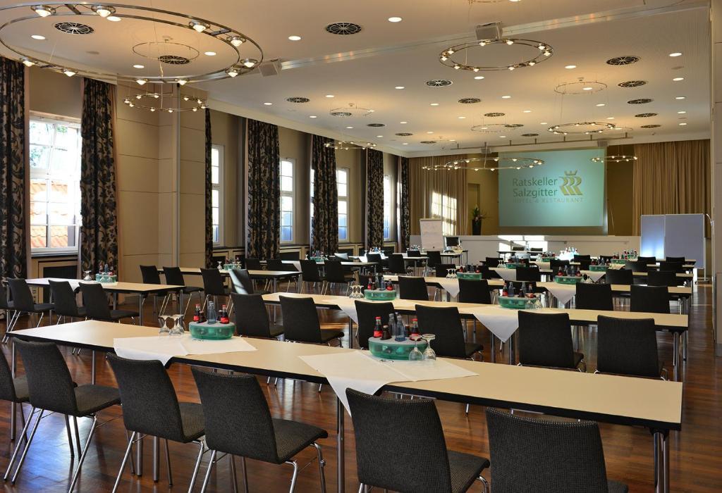 Hotel Ratskeller Salzgitter Esterno foto