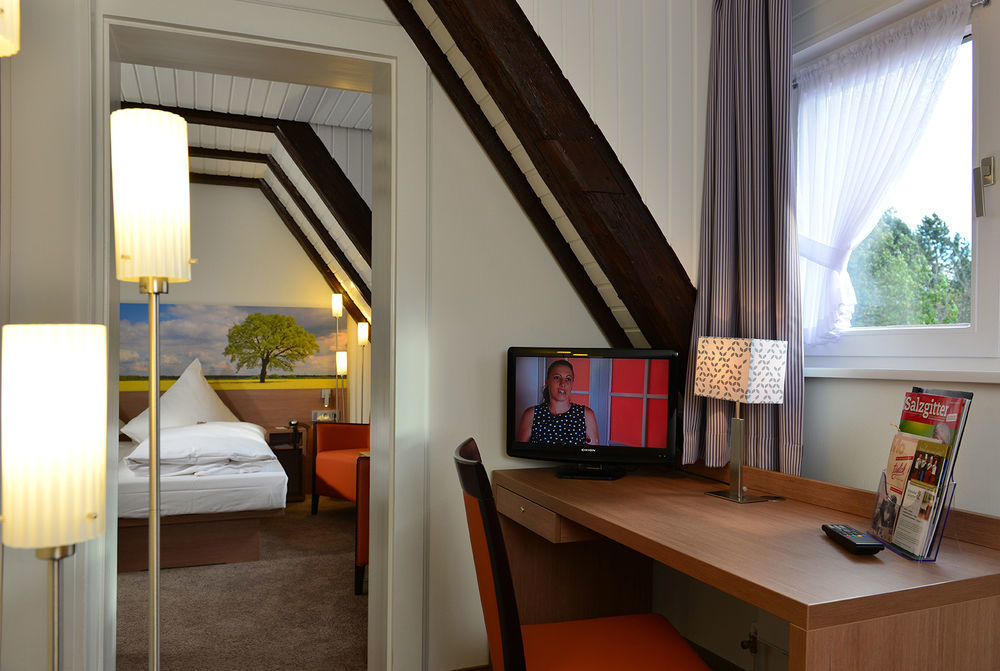 Hotel Ratskeller Salzgitter Esterno foto